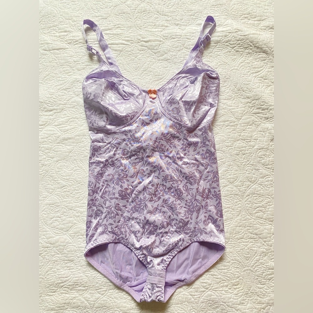 NIB Body shaper 38DD